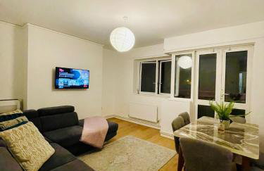 2BD CanaryWharf Mile End Private Balcony FREE Parking - Foto 17