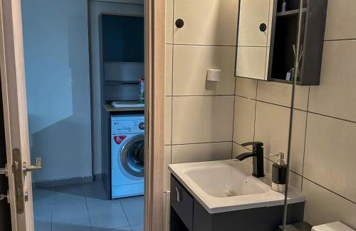 Dolphin Apartment - Photo 5