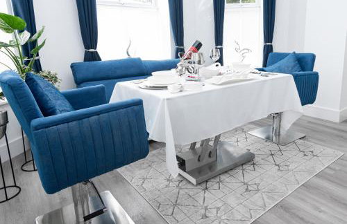 THE PALMS Lux living Condo B'mouth Town Centre & Beach - Photo 29