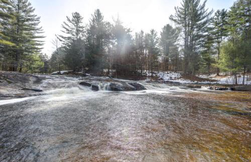 Creekside Retreat in the Adirondacks Swim and Hike! - Foto 25
