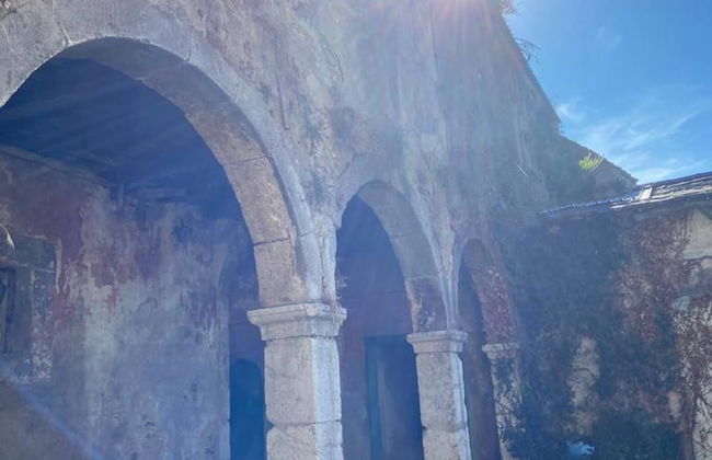 - The Artist Village - Photo 13