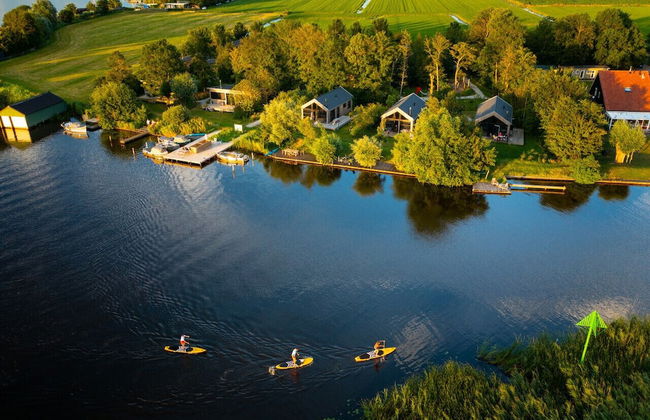 Waterlodge Sweltsje in Nes - Foto 13