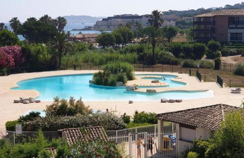 Refait à neuf Standing bord de plage et piscine Proche de St Trop - Foto 34