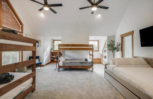 22-Acres Mansion - Pool Party Venue Games & More - Foto 43