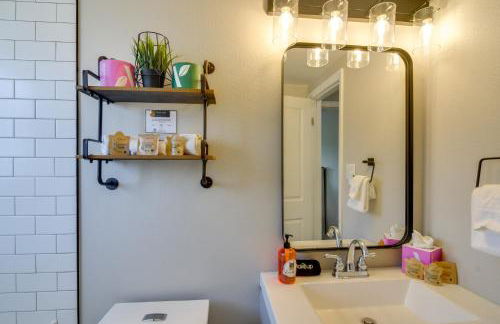 3BR Riverfront Retreat! Mtn Views, Community Perks - Foto 15