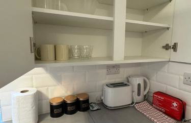 Bradford City Centre Modern Home Self Check-In - Foto 5