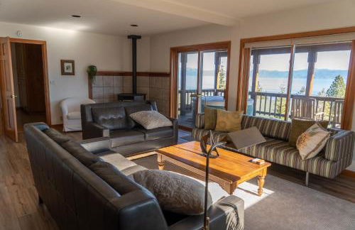 Sierra Lake View at Rubicon by Tahoe Getaways - 3 BR, Panoramic Lake Views, Private Hot Tub & Private beach! - Foto 14