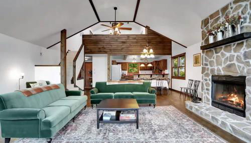 5 Bedroom Suites Hot Tub Jacuzzi Tub & Game Room - Photo 4