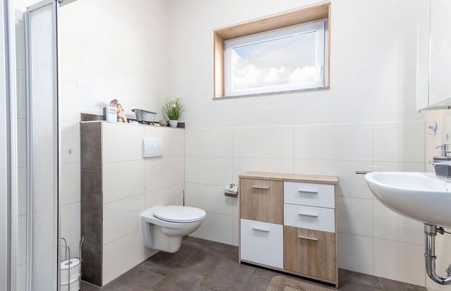 Inviting Bungalow in Hallschlag With Terrace - Foto 19