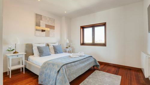 Beach Villa with Jacuzzi & Garage by HostWise - Foto 4