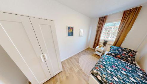 Großzügige Ferienwohnung, 350m bis zur Bushaltestelle, WLAN - Foto 5