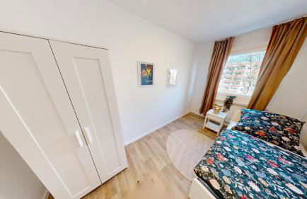 Großzügige Ferienwohnung, 350m bis zur Bushaltestelle, WLAN - Foto 5