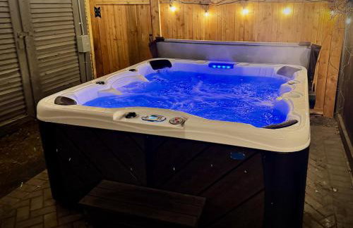 Downtown Craftsman with Hot Tub - Foto 24