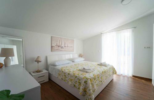 Holiday home “MARKO” with heated pool! - Photo 30