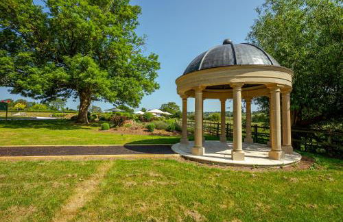 Amber Lodge with private hot tub - Foto 35