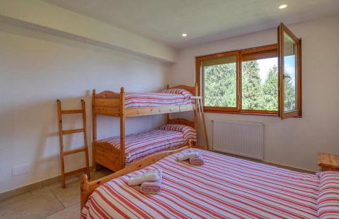 Gorgeous Apartment In Lamon With Wifi - Foto 12