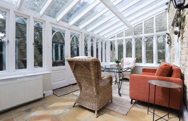 The Stow Secret Cottage - Breathtaking 5bdr Cottage With Parking + Garden - Foto 13