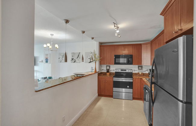 Ocean Reserve Luxury Condos Across from Sunny Isles Beach - Foto 69