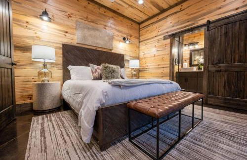 The Blaylock Cabin, 2 King, Hot Tub, Pet Friendly! - Foto 18