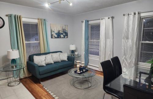 Coastal Work & Rest Retreat - Photo 2