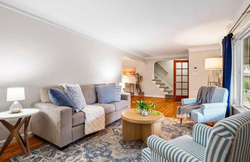 4 Bedroom Pool and Hot Tub Home Near Cleveland - Photo 20