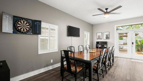 Heart of Tampa Hyde Park 4 Bedroom House - Located Near Hyde Park Village, SoHo and Local Beach - Spacious and Comfortable Stay in Perfect Location - Great for Families and Groups Visiting Tampa Near Airport! - Foto 3