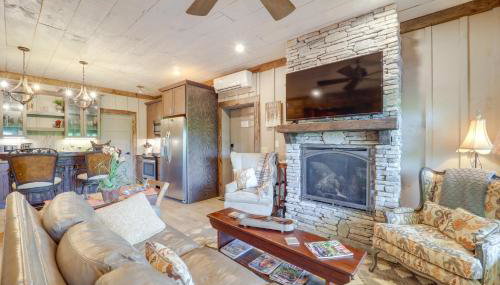 1 Mi to Beech Mtn Cabin with Fire Pit and BBQ! - Foto 4