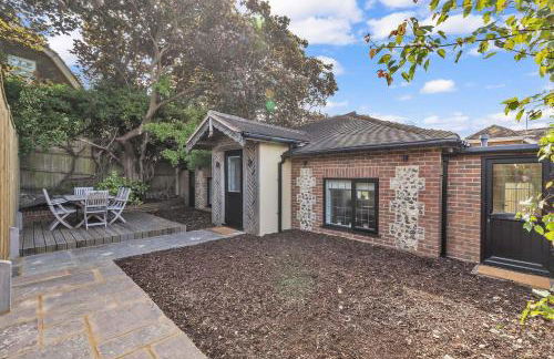 Garden Lodge With Parking By My Getaways - Foto 27