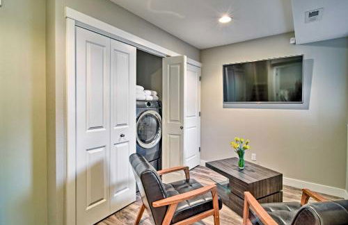 Modern Anchorage Townhome - By Delaney Park Strip! - Foto 17