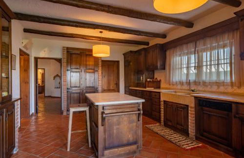 Casa com Piscina Privada em Palmela - Jardim & Estacionamento - Foto 13