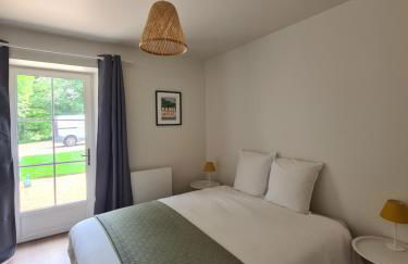 Gîte Le Puy Martineau piscine privée intérieure chauffée terrain arboré à 10 min du Puy du Fo - Foto 14