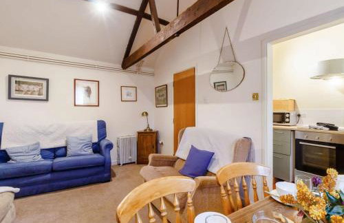 2 Bed in Abergavenny oc-90235 - Photo 2