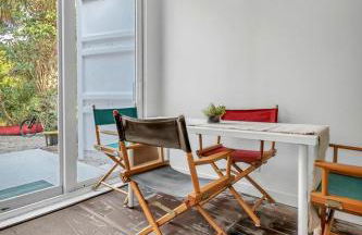 Upcycled Shipping Containers Transformed into a Glamping Home for a Unique Florida Vacation - Foto 16