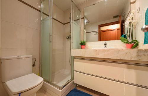 RamblasRentals Stylish Bright 3BR New Catalan Flat 10m Ramblas - Parking - Wifi - Photo 38