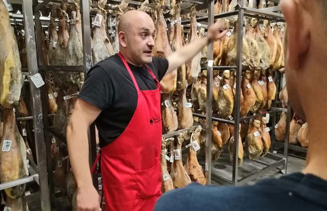 Visite d'un séchoir à jambons avec dégustation - Photo 6