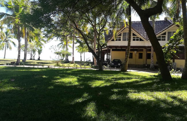 Have a Relaxing Vacation Right on the Beach Enjoying the Locations Amenities - Foto 27