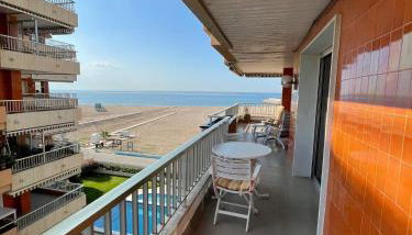 Apartamento en primera línea de mar - Photo 4