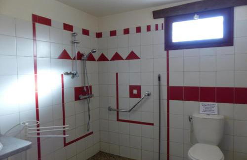 Gîte Indépendant Près de Le PAL avec Wifi et Animaux Acceptés - FR-1-489-51 - Foto 6