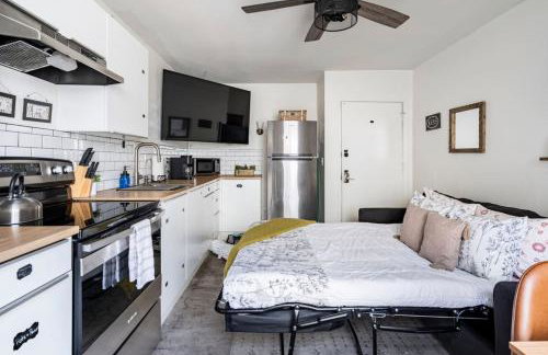 Bright 2BR Oasis Desert Charm and BBQ Nights - Foto 29