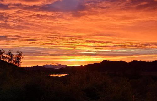 Cosy Holiday Home Acharacle Sleeps 6 - Photo 2