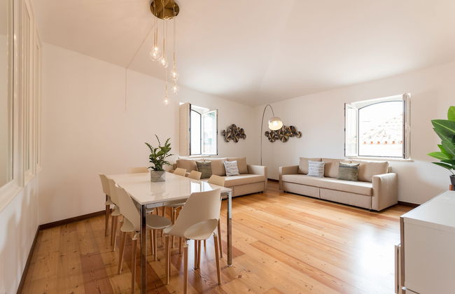 Alfama Modern Two-Bedroom Apartment w/ River View and Parking - by LU Holidays - Photo 15