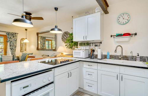 Vibrant Casa Paloma with Patio - Near Vineyards! - Foto 7