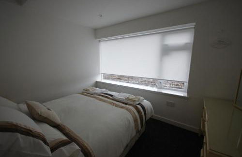 Loch Lomond Riverside Apartment - Photo 2