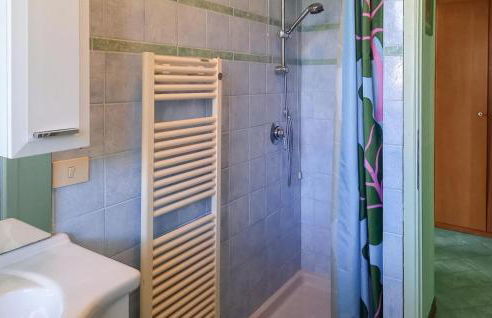 Awesome Home In Quiesa - Foto 55