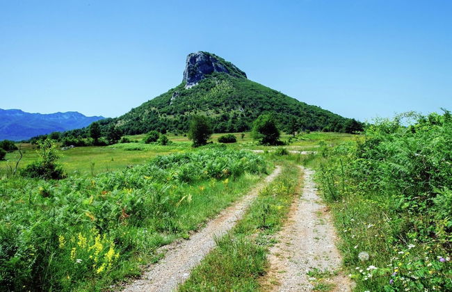 Quiet Country Side Cottage with Private Garden & WiFi near Nature Park Velebit - Foto 15