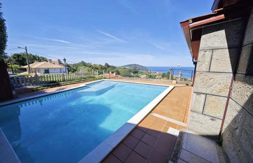 Casa con piscina y vistas en Nigrán - Foto 18