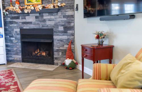 Deep Creek Retreat Hot Tub 85 inchTV all one level - Foto 68