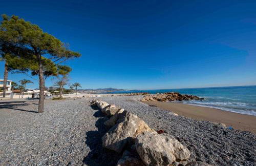 06AH - Superb waterfront T2 - swimming pool - Foto 34