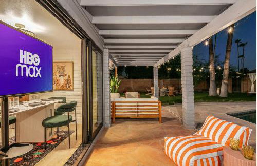 Disco Jungle with Fire Pit+Poolside TV+Yard Games - Photo 40