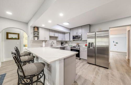 1 Mi to Lantana Municipal Beach Oasis with Pool! - Foto 9